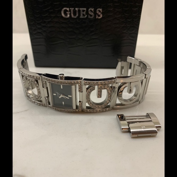Guess Silver Watch - Picture 4 of 5